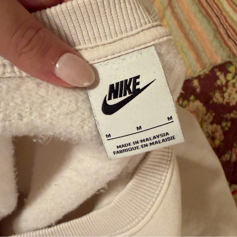 Nike Cropped Pullover - image 4